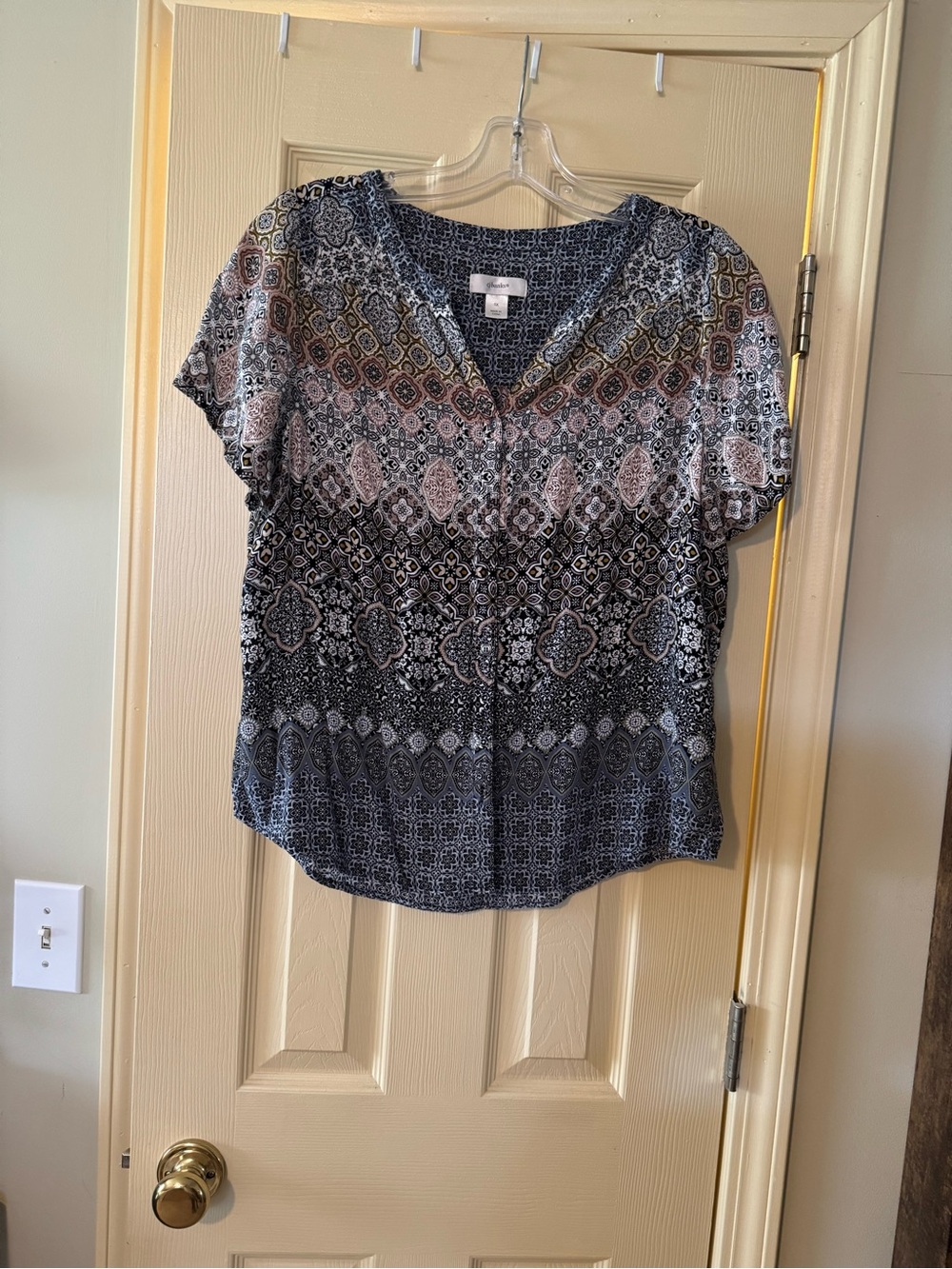 CJ Banks Navy, Light Tan and Cream Printed Short Sleeve Blouse